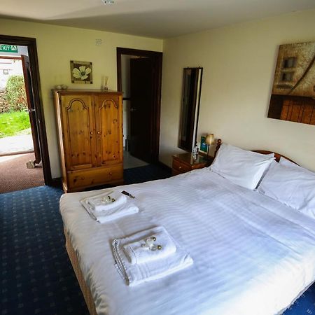 Oyo Ye Olde Bowling Green Inn (Adults Only) Bradwell  エクステリア 写真